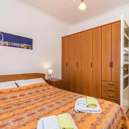 Ferienhaus 1