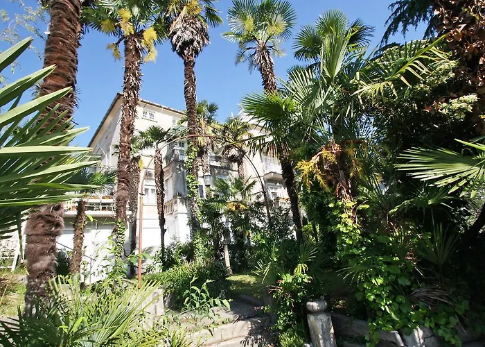 Nice Home In Opatija With Kitchen 펜션 *