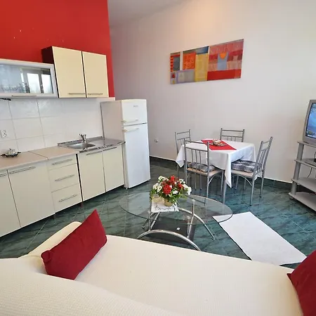 In With Kitchen Dom wakacyjny Opatija